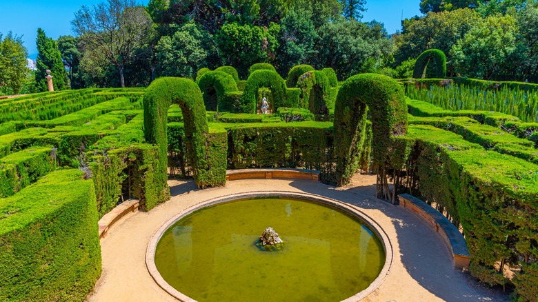 Barcelona hedge maze and garden