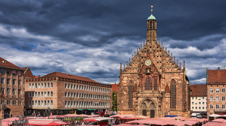 Nuremberg market square and church