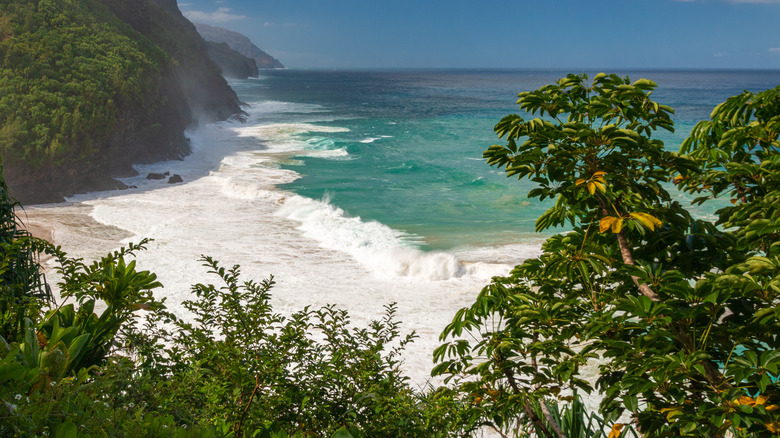 Raging surf at Hanakapiai Beach