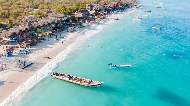 A beach in Barú