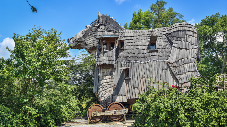 Wooden Trojan Horse cabin in Belgium.