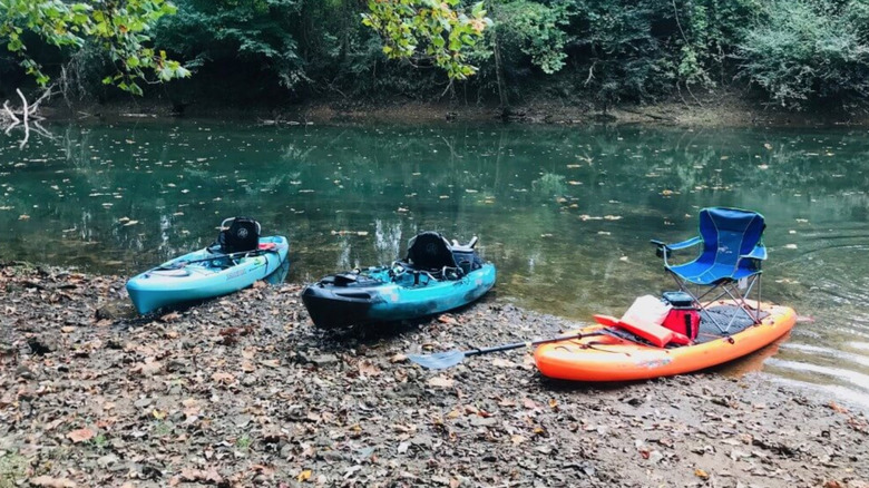 Kayaks on Barren Fork River