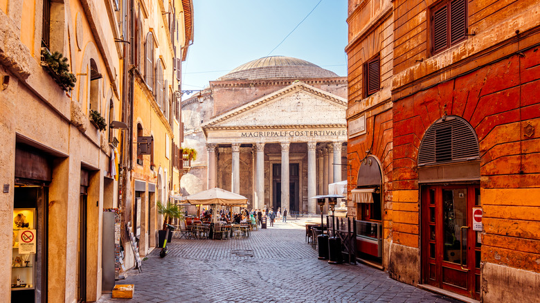 Rome back street Pantheon vista