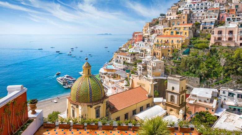  Town off the Amalfi Coast