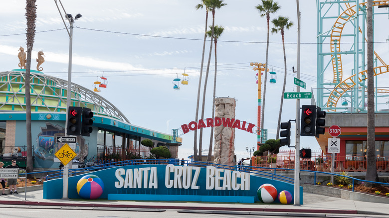 Santa Cruz Beach Boardwalk sign