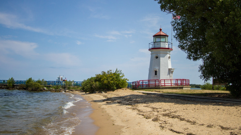 White lighthouse in Cheboygan State Park