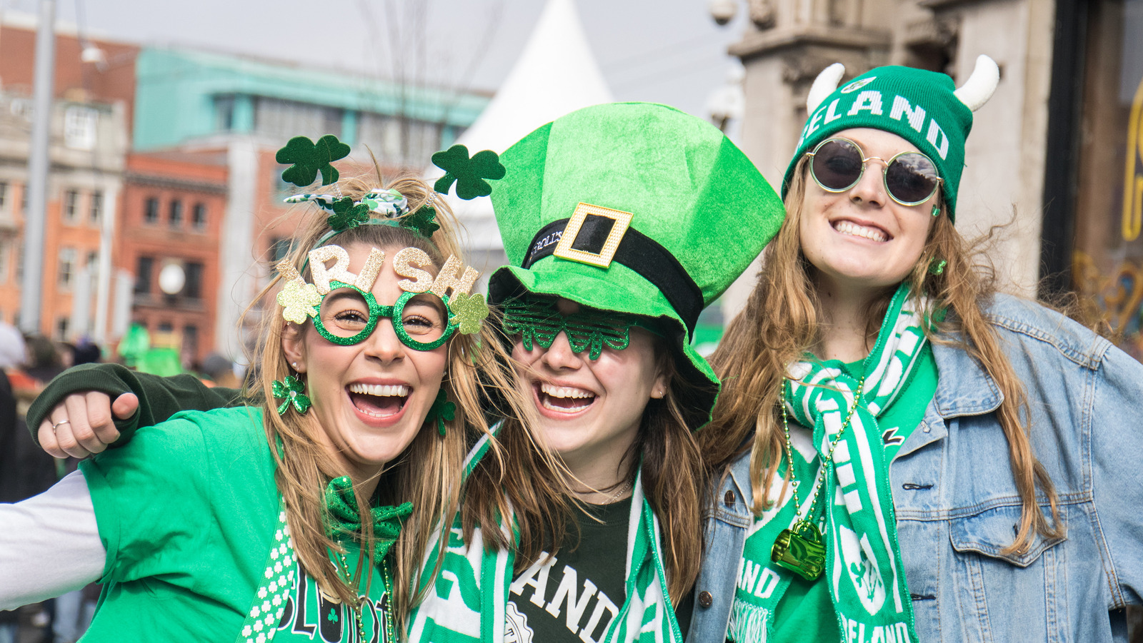 Half a million people attend St Patrick's Day parade in Dublin