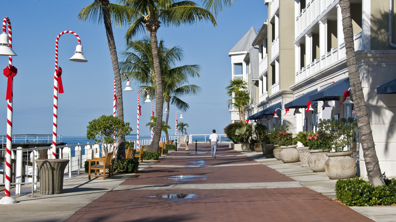 Key West promenade by sea