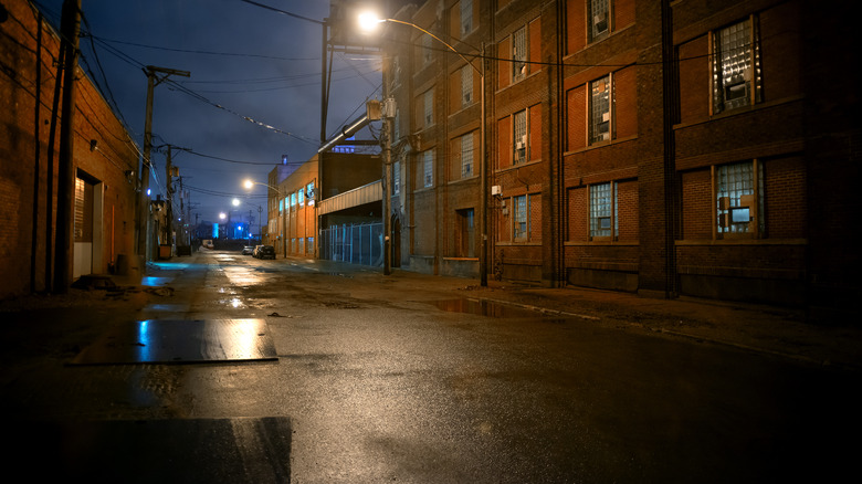 dark and empty Chicago street