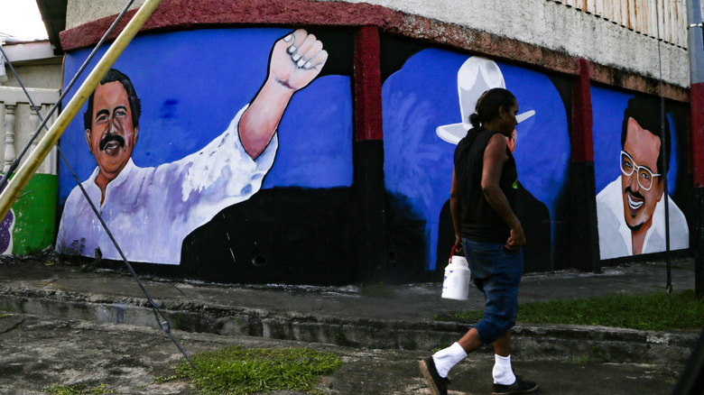 Political murals in Managua, Nicaragua