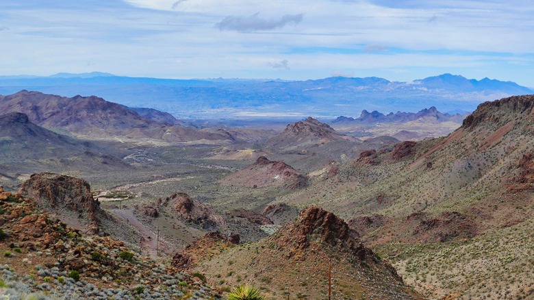 the view from Sitgreaves Pass on Oatman Highway