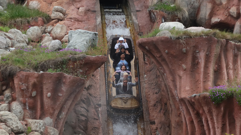 Splash Mountain ride drop Disneyland
