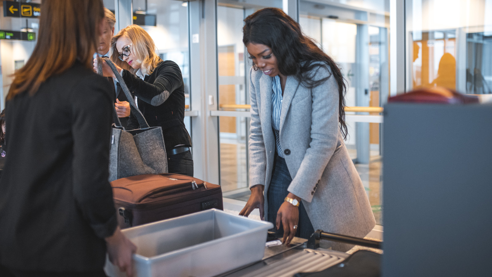 does-tsa-allow-clothing-steamers-through-airport-security