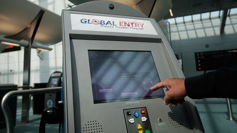 A man using Global Entry after arriving in the U.S.