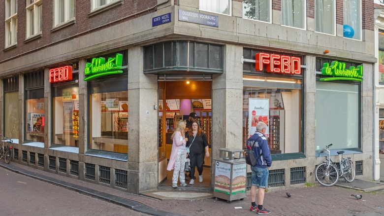 A FEBO branch on an Amsterdam street corner