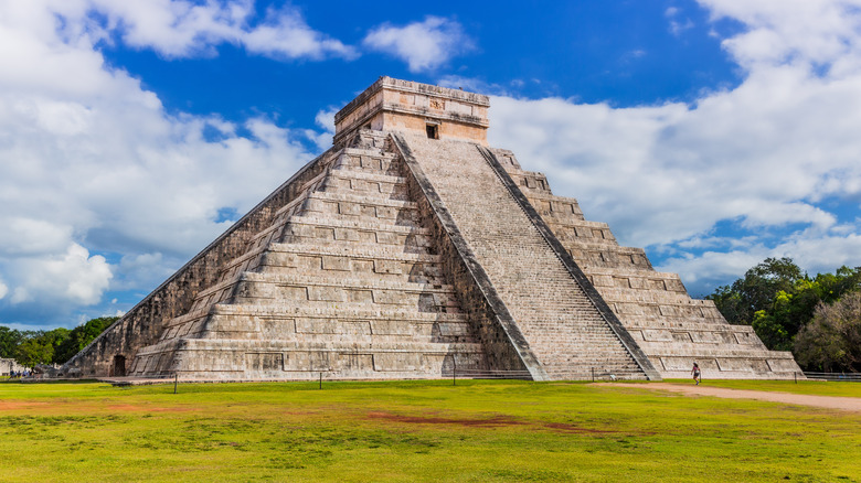 El Castillo Temple Kukulcan Mexico