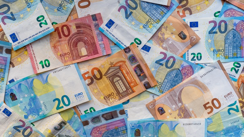 Euro banknotes