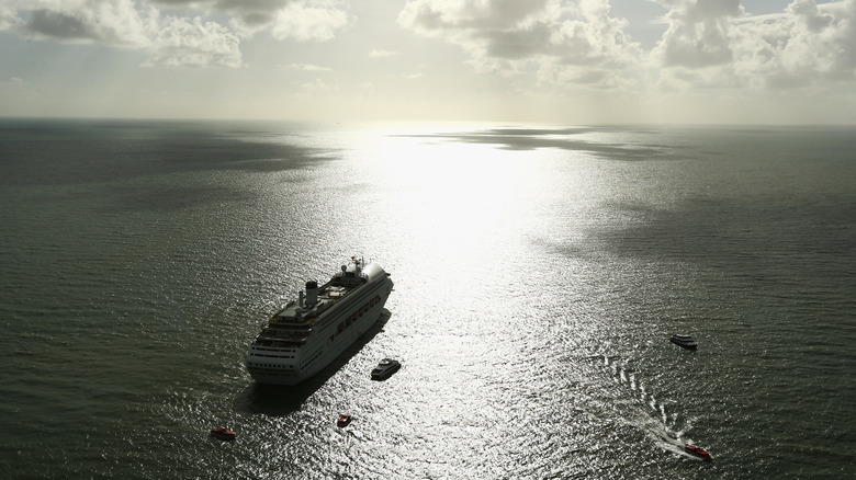 ship headed towards the horizon