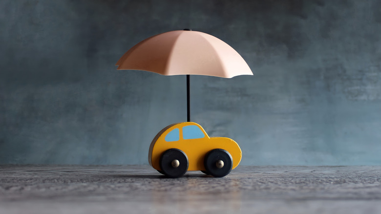 toy car with umbrella 