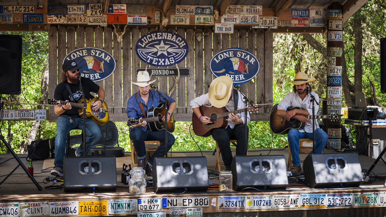 Live music in Luckenbach