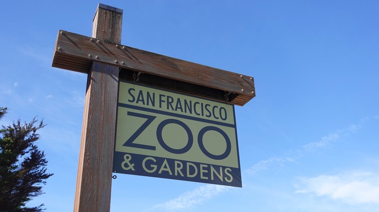 San Francisco Zoo and Gardens sign