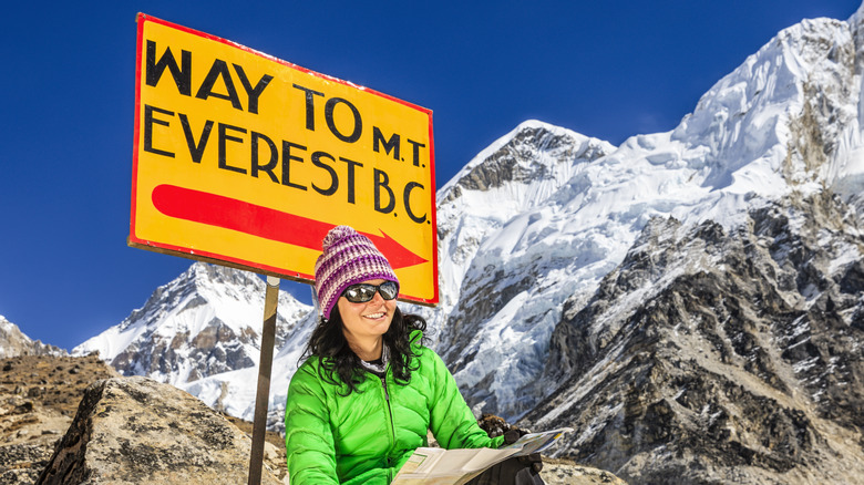 Women Mt. Everest sign