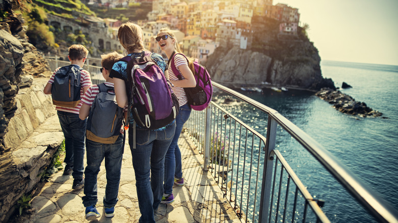 family hiking in Cinque Terre