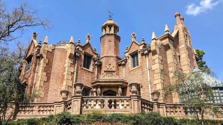 Disneyland's Haunted Mansion