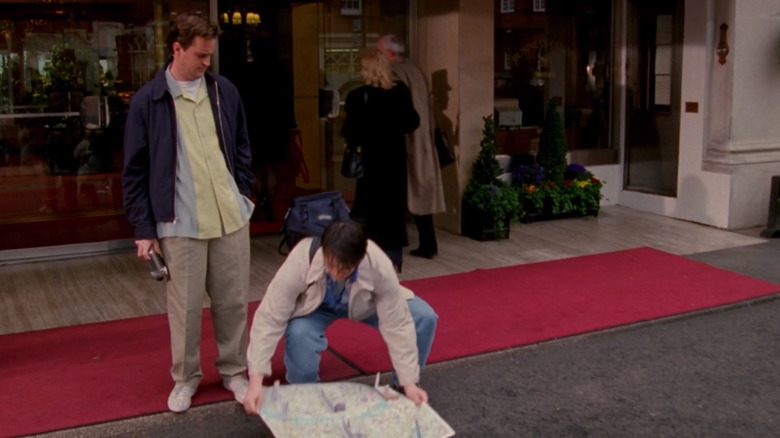 Joey and Chandler outside hotel