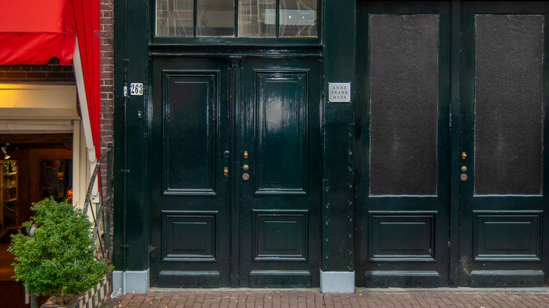entrance of Anne Frank House