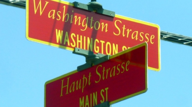 billingual street signs in Oldenburg