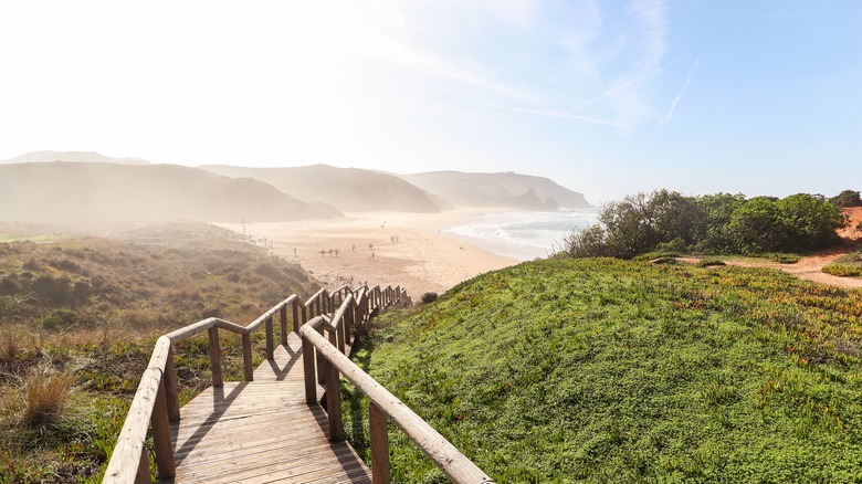 Walkway to beach, Praia de Odeceixe 