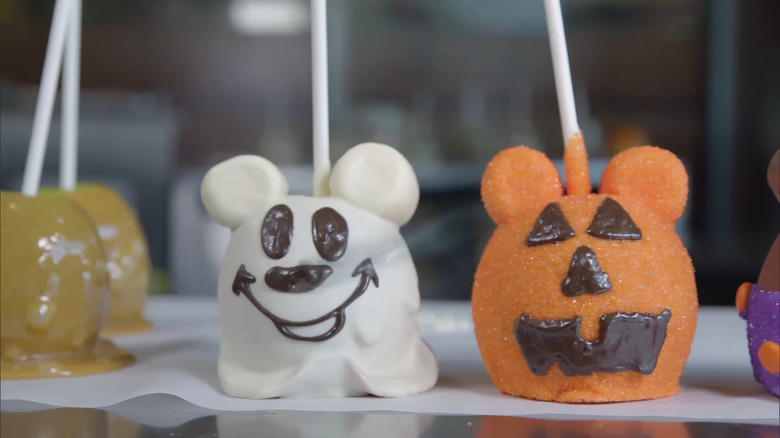 Mickey Mouse Halloween candy apples