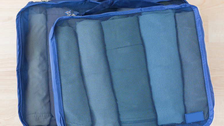 packing cubes with clothes