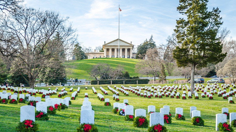 Arlington House overlooking cemetery