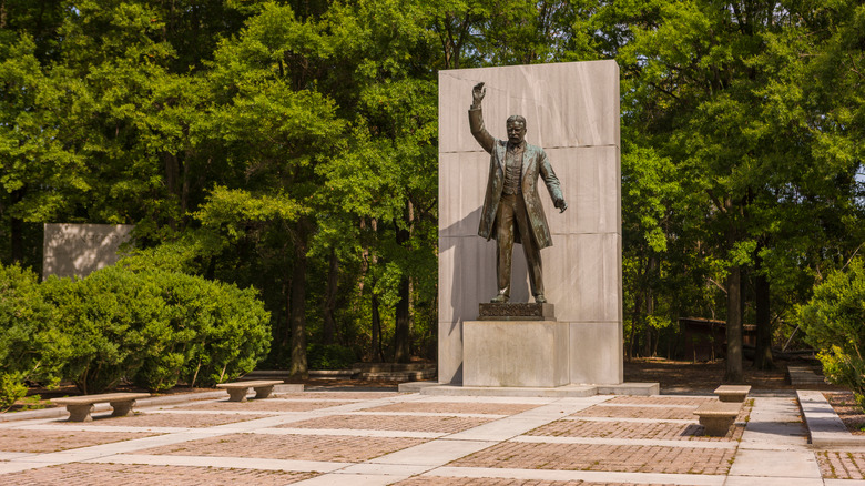 Theodore Roosevelt statue on Theodore Roosevelt Island