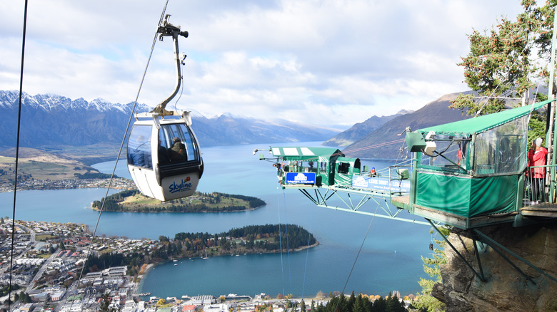 The Ledge Bungee, Queenstown