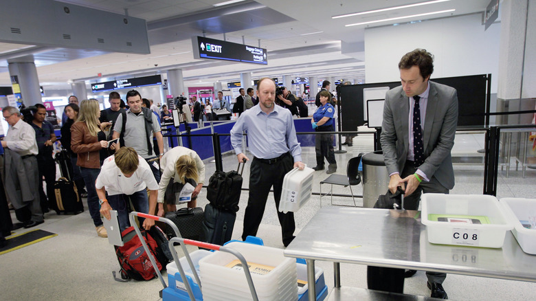 Screening lines at airport