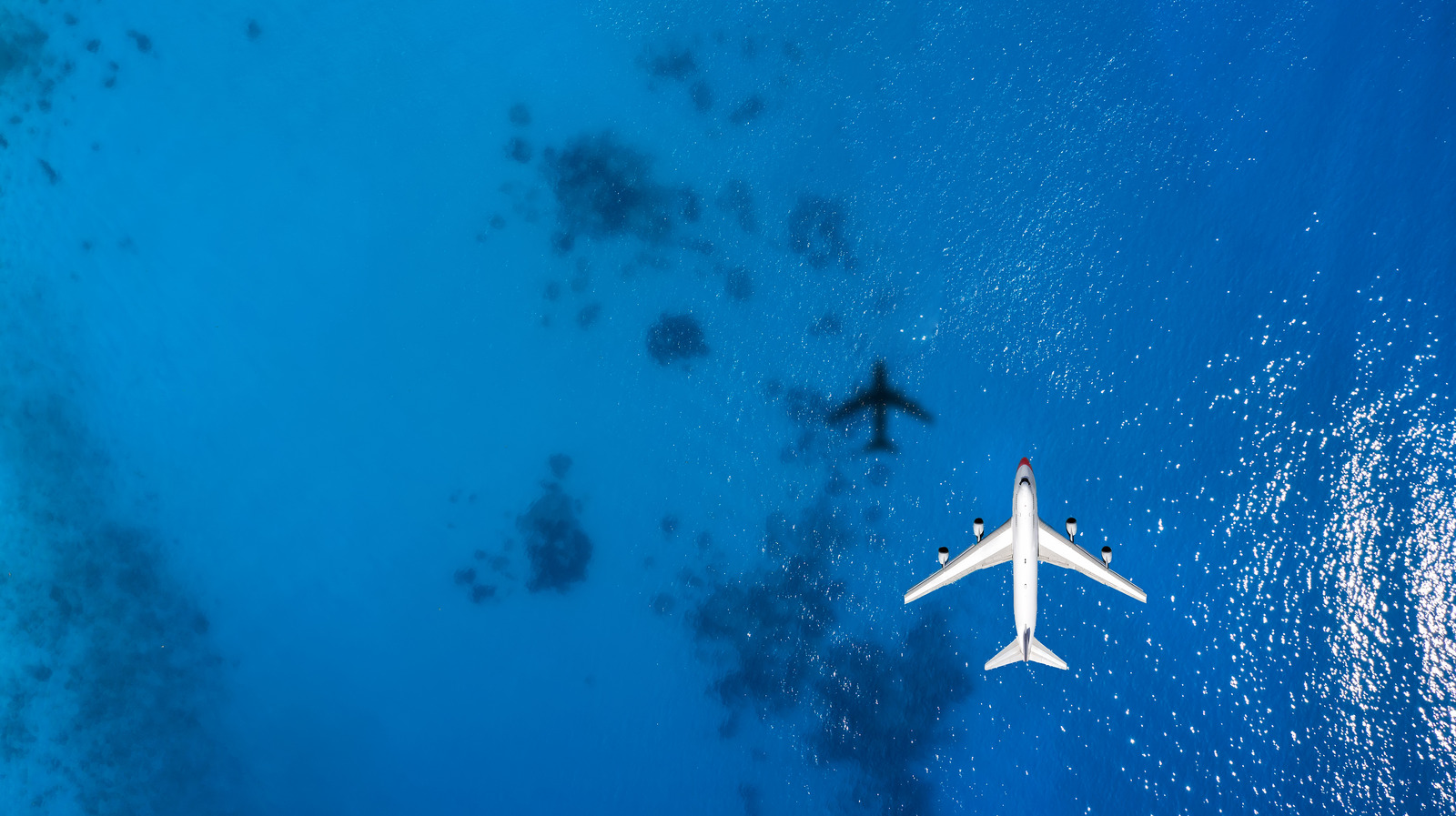 Here's Why Most Planes Avoid Flying Over The Pacific Ocean