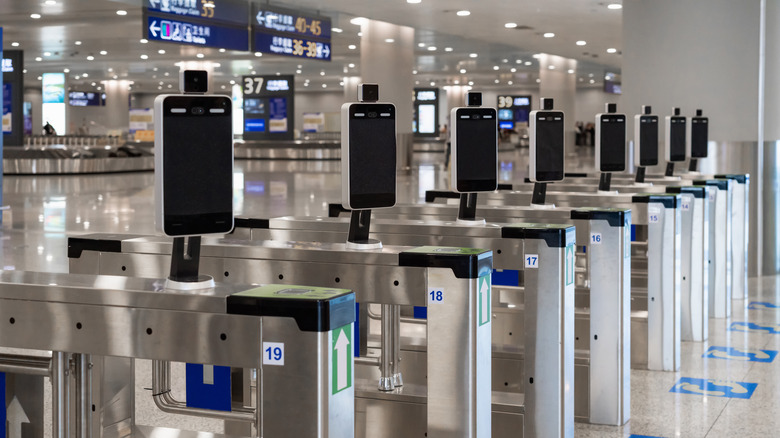 facial recognition cameras in airport