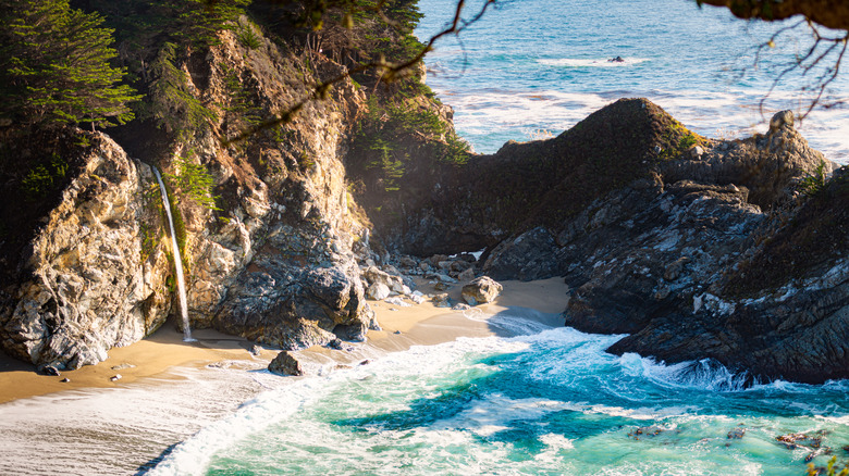 McWay Falls in Julia Pfeiffer Burns State Park