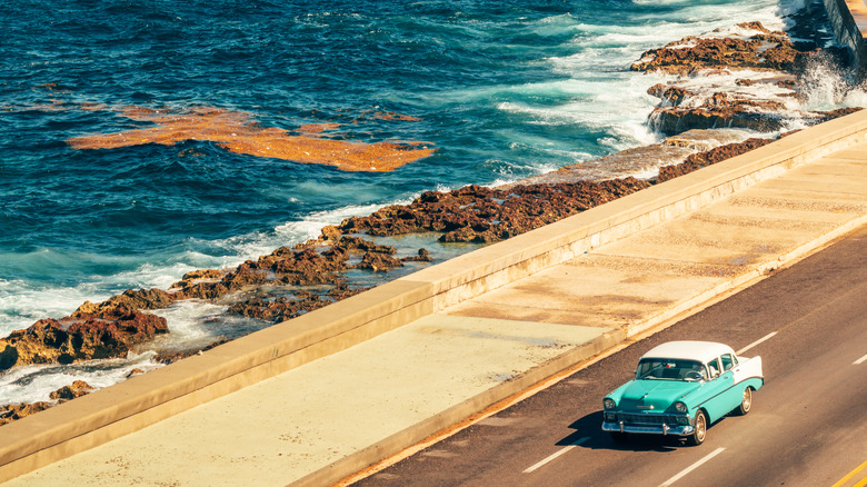 Car driving in Havana