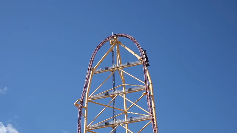 Top Thrill Dragster tower