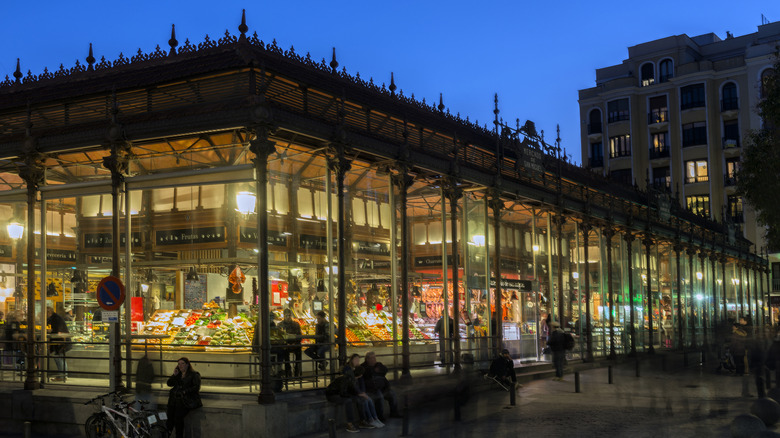 mercado de san miguel in madrid