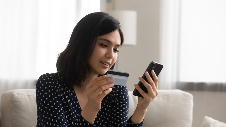 woman buying flight online 