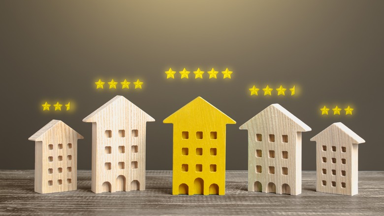hotel miniatures with star ratings