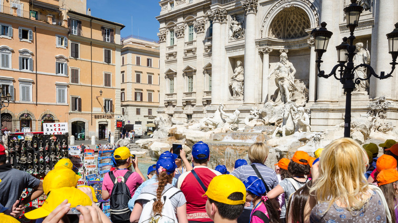 crowd at Trevi Fountain