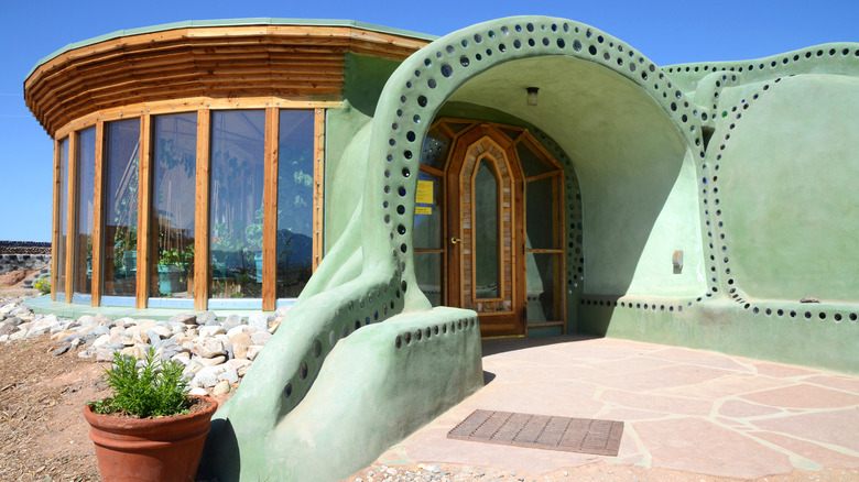 Earthship house in Taos