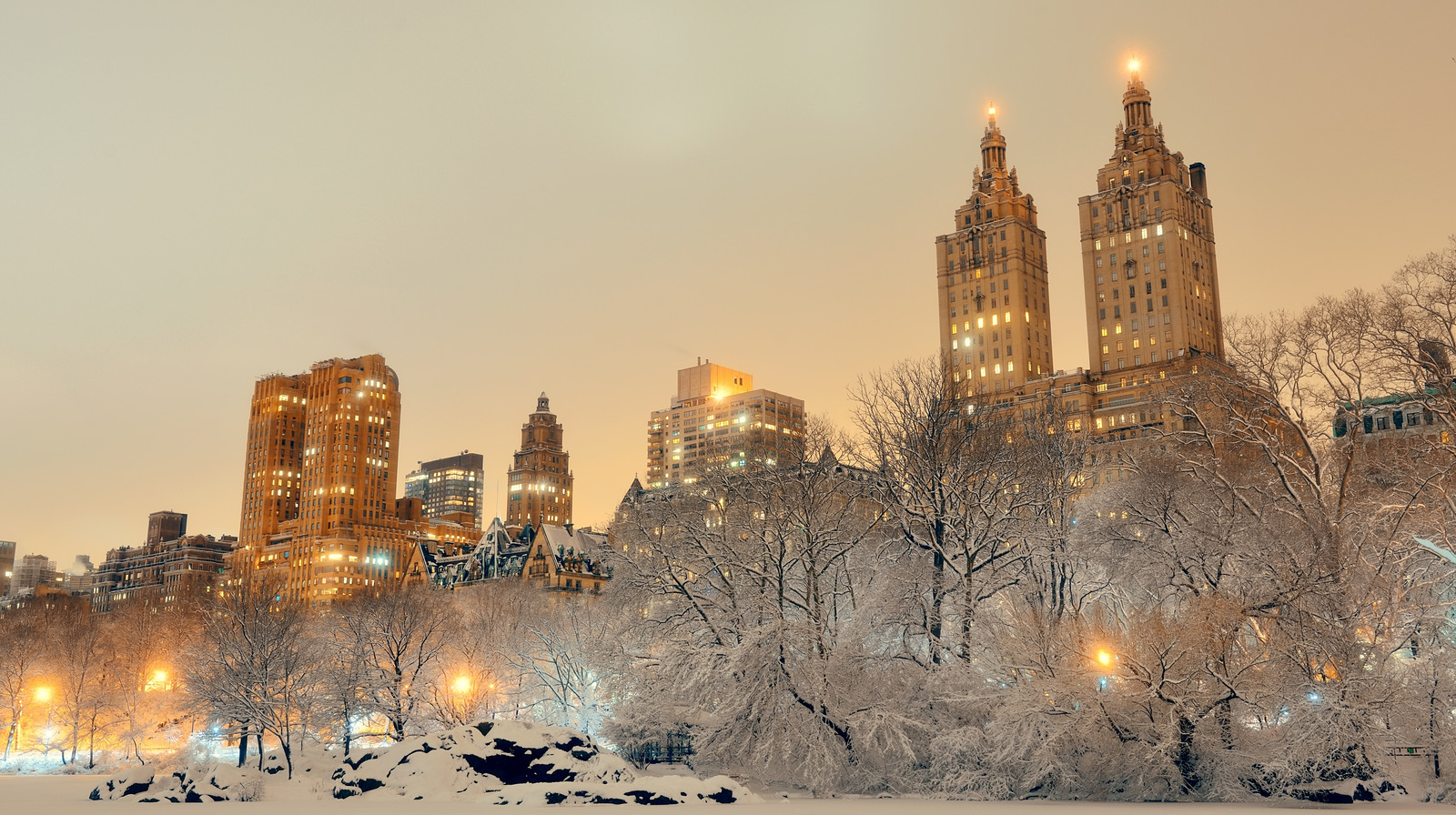 How to plan the ultimate Christmas trip to New York