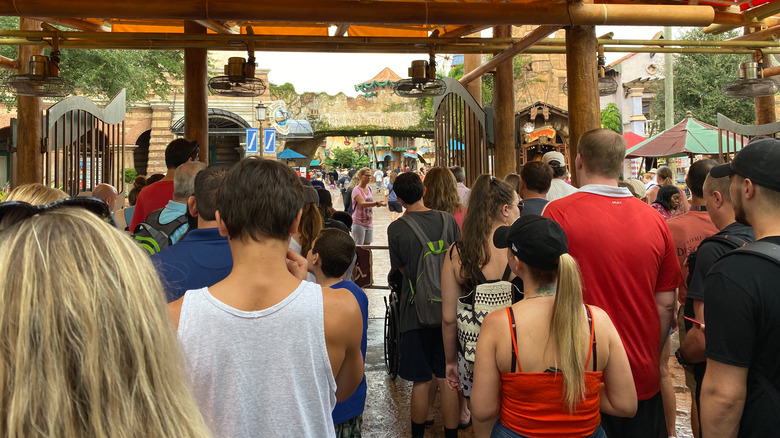 Line to access ride